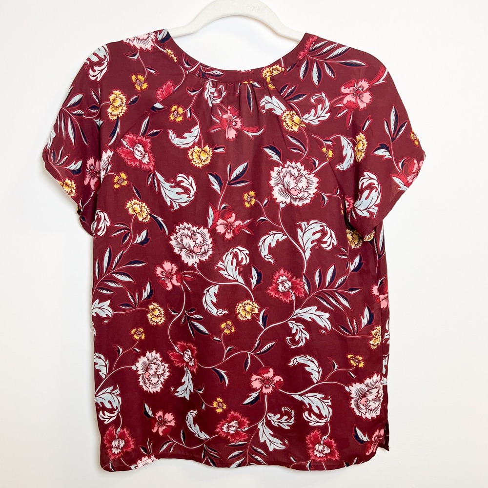 Old Navy Floral Burgundy Blouse Women's Short Sleeve Top Size Small - Picture 2 of 9